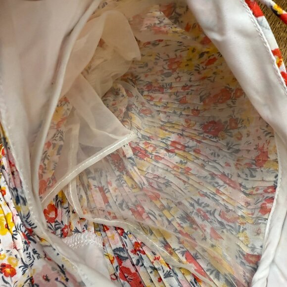 NWT Women's ASTR THE LABEL Floral Smocked Sweetheart Neckline Top | Size XL - Picture 10 of 14